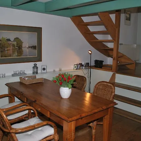 Loft Apartment *
